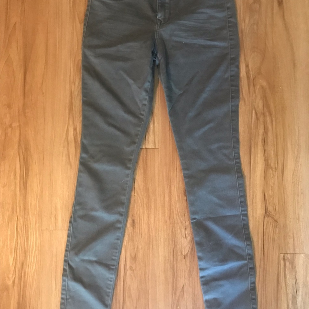 Express grey jegging! NWT size 2!